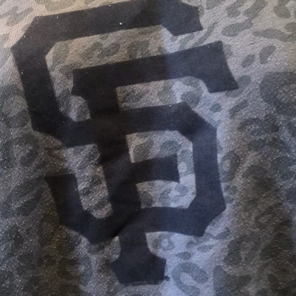 Sweatshirt - Picture 2 of 3